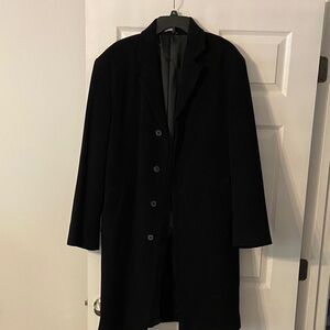 IRVINE PARK 100% Wool Men's Black Overcoat size 38R excellent condition